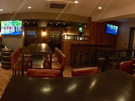 Oxgang Kitchen Bar & Rooms Ґрейнджмут Екстер'єр фото